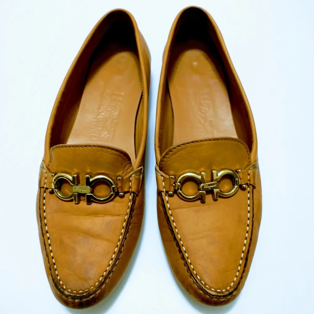 💯 Authentic Salvatore Ferragamo (Made in Italy) Women's Loafers - Picture 3 of 15